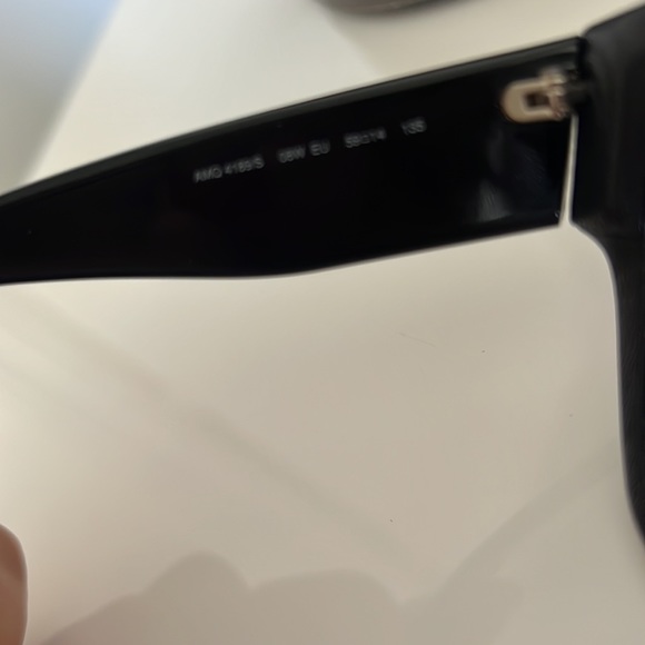 Alexander McQueen sunglasses leather with grey lens - Picture 7 of 8